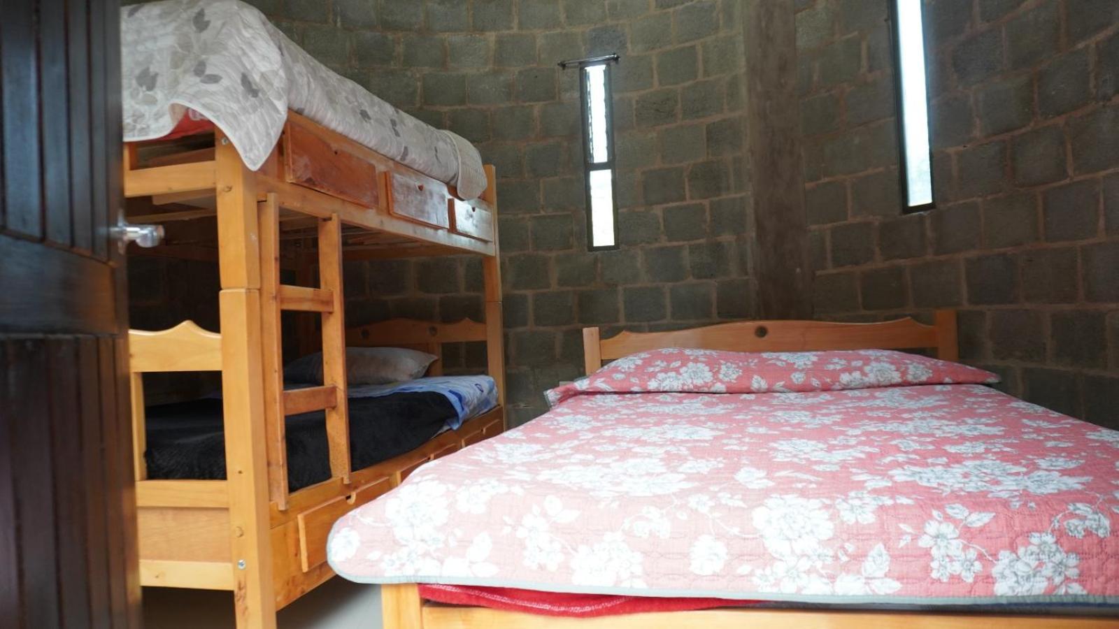 Hotel Castillo Roma Моникира Екстериор снимка